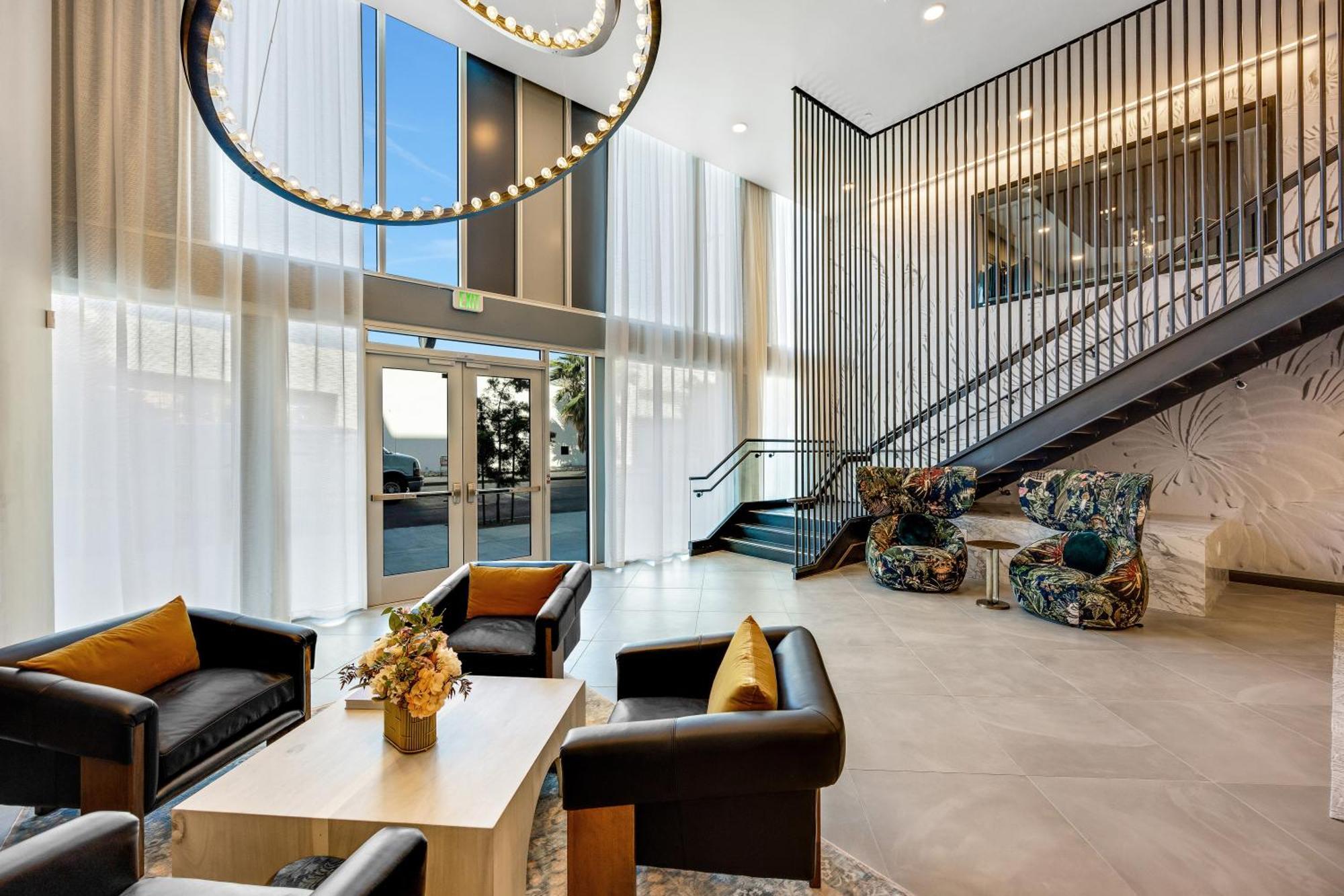 Hotel One Lux - Hollywood