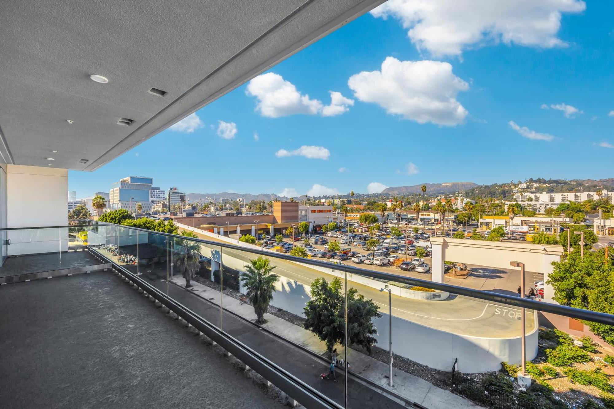 One Lux - Hollywood Hotel *
