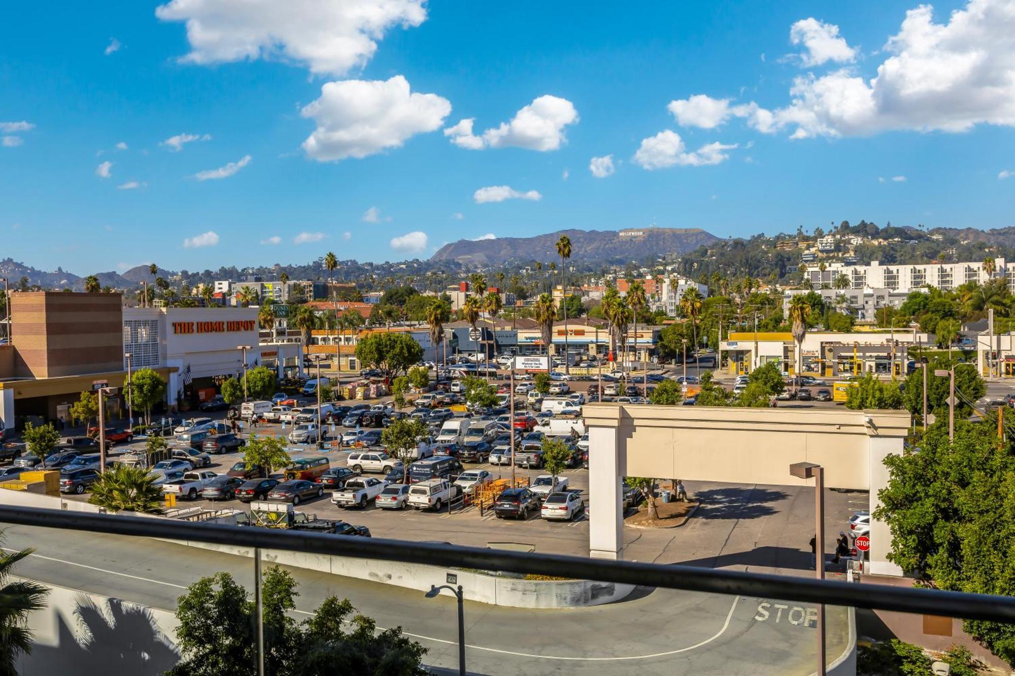 One Lux - Hollywood * Los Angeles